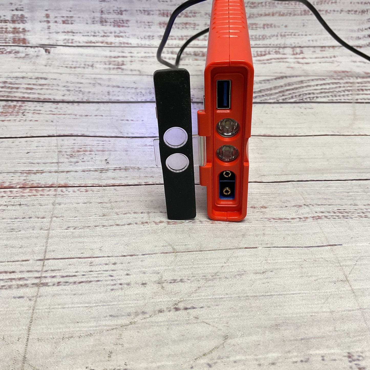 Weego Car Jump Starter N22 1800 mAh Battery Flashlight 300A No Starter Clamps
