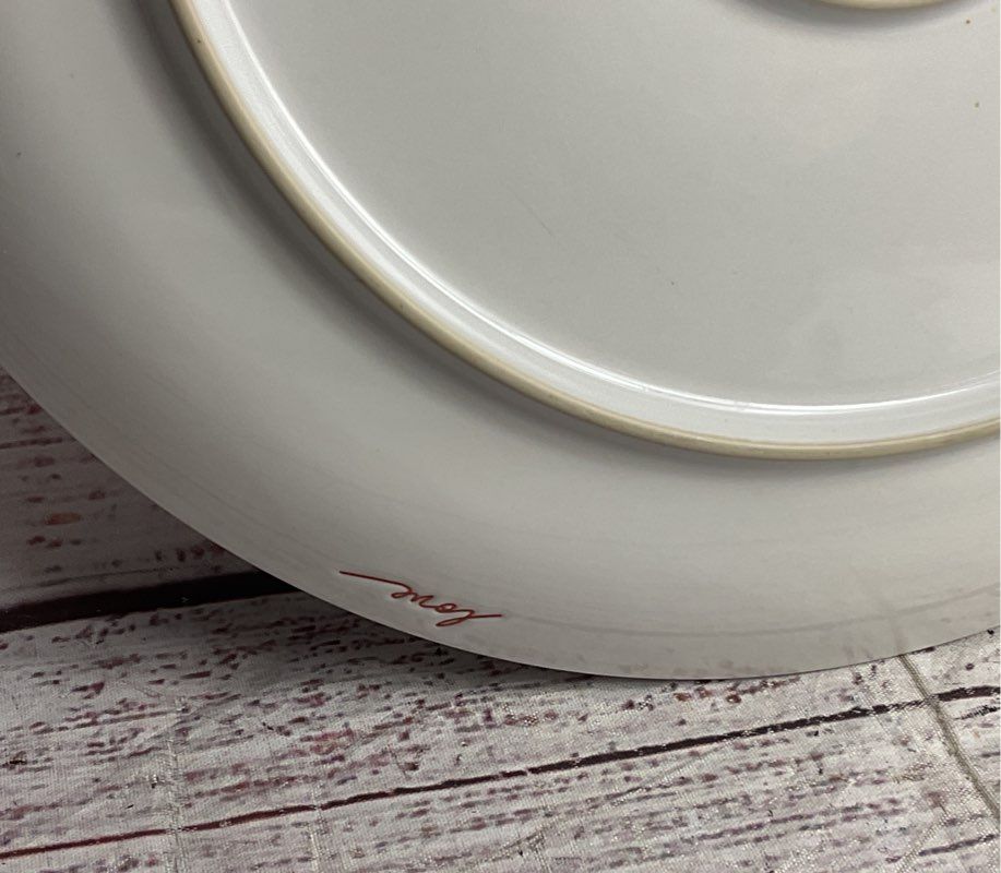 Royal Doulton London Ellen Degeneres Love 11.5” Set of 3 Dinner Plates White