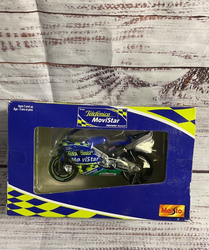 Maisto 1:18 Honda RCV 211 2004 Sete Gibernau Telefonica Movistar
