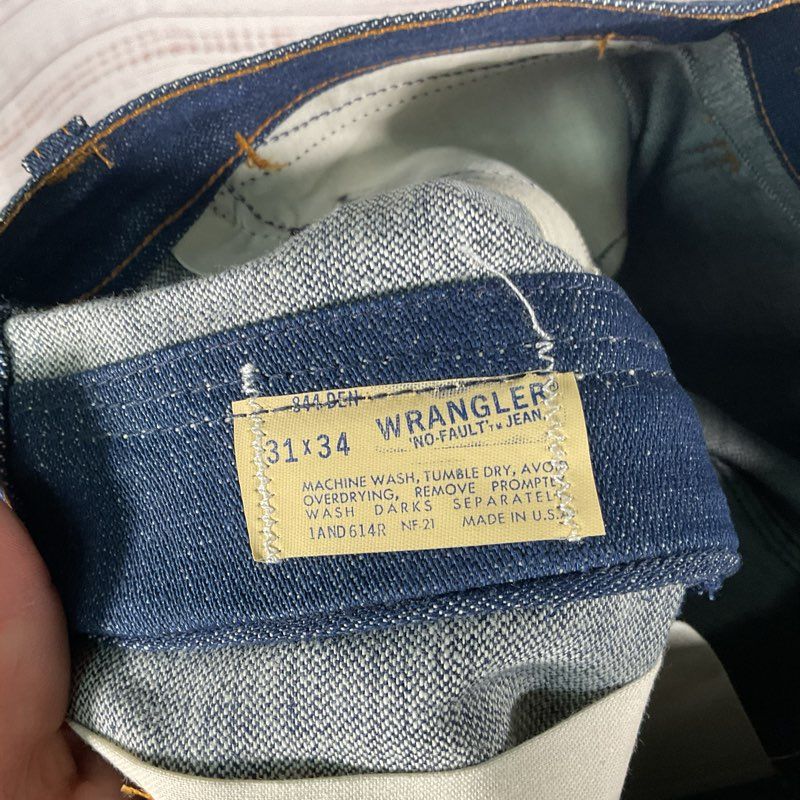 Vintage 80s Deadstock Wrangler Middleweight 12.25 oz Straight Leg Jeans 31x34