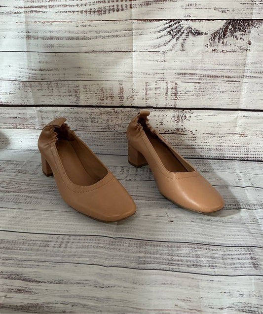 Women's Everlane Tan Leather Low heel Pump Size 7