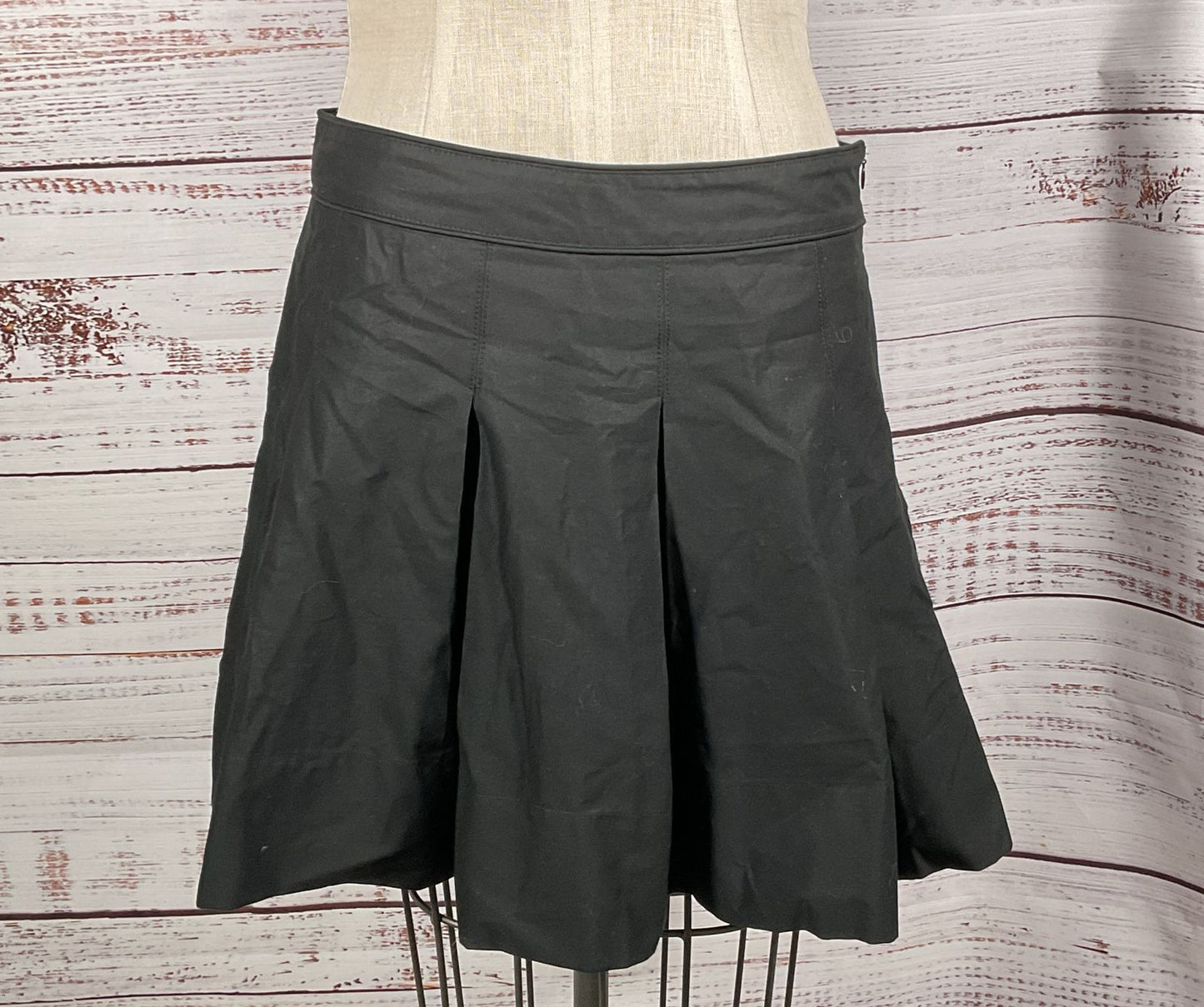 Burberry Pleated A Line Skirt Black 12