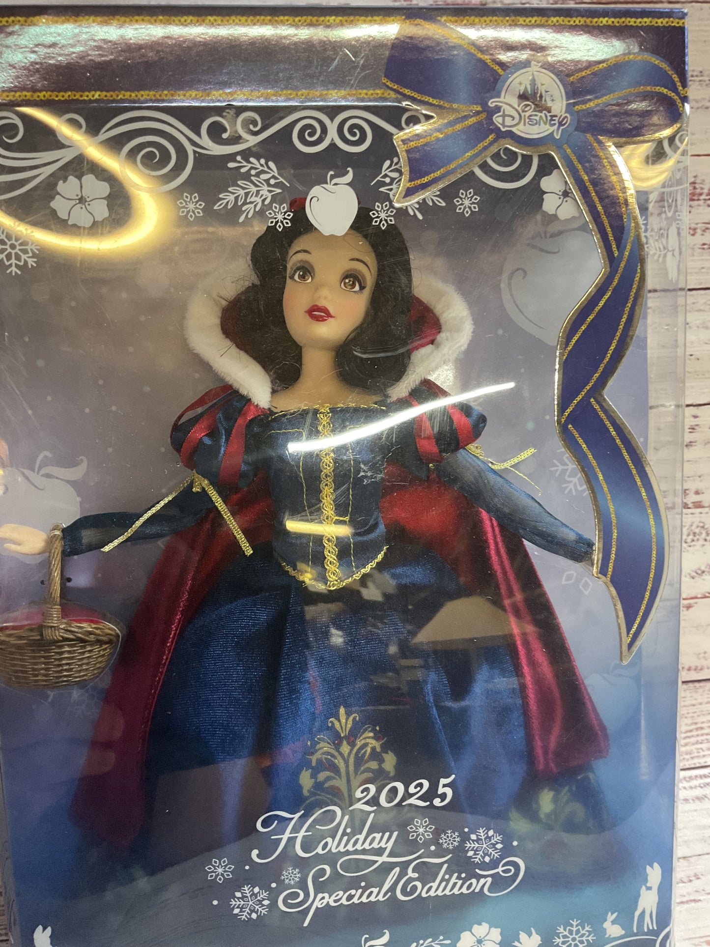 Disney Snow White Doll 2025 Holiday Special EditionNIB