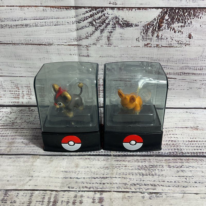 Pokemon Select Battle Figure Set Litleo & Pawmi In Plastic Display Cases