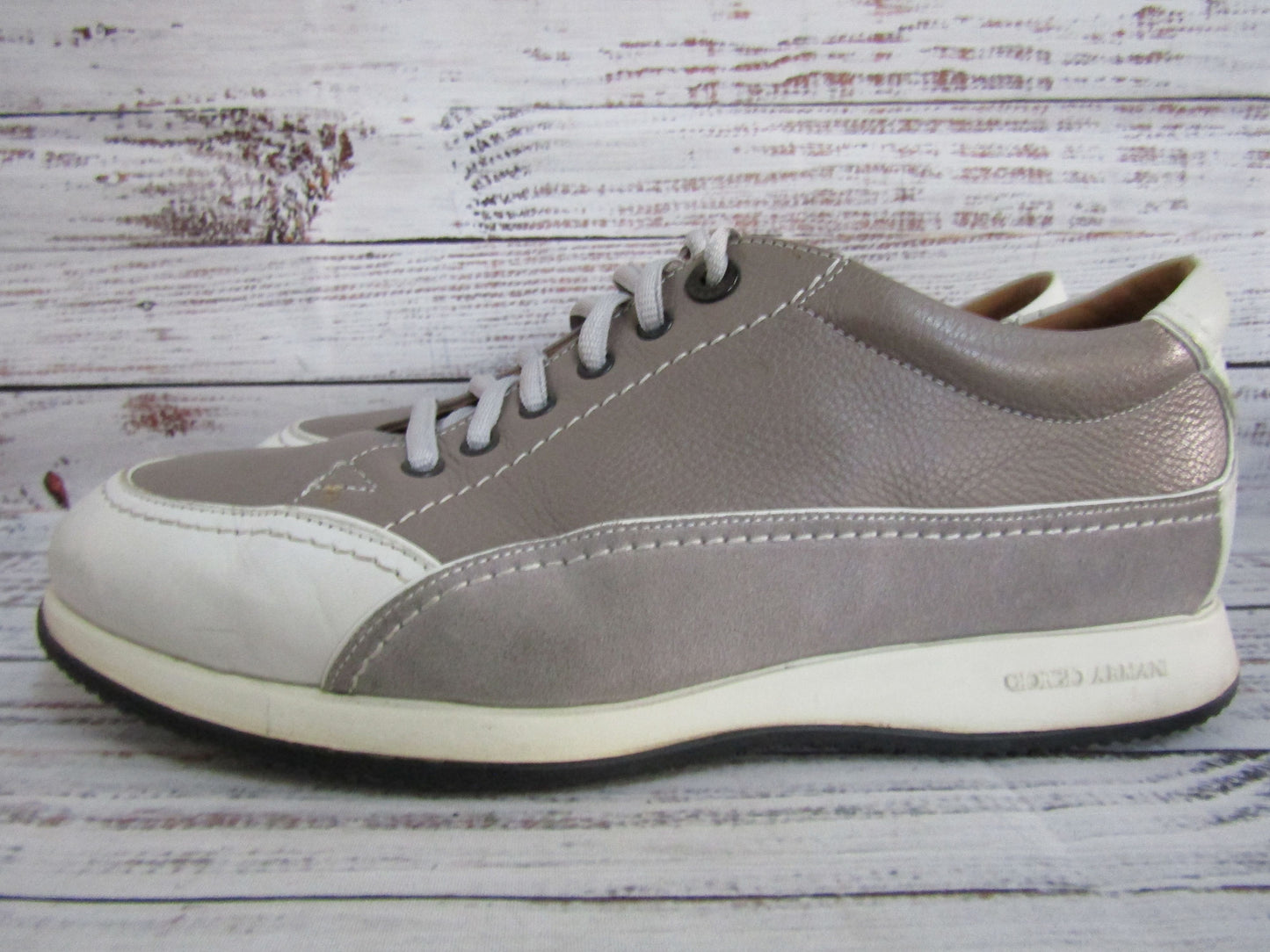 Giorgio Armani Men's Gray Low Top Leather Sneaker Size 8 Made in Italy