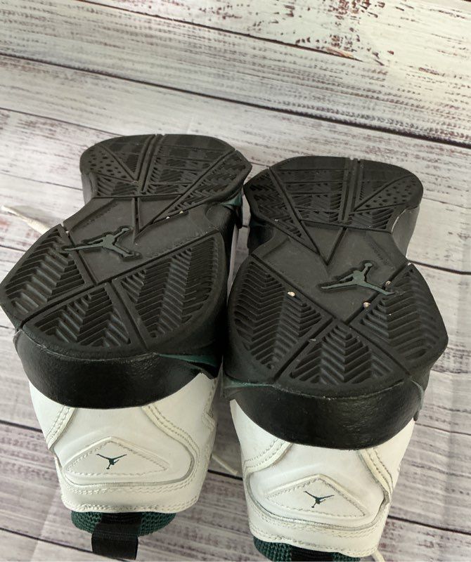 Boys Nike Air Jordan True Flight White Sneaker Size 4.5 Y