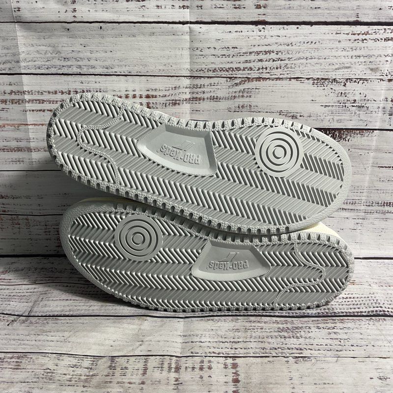 PRO-Keds Skyhawk White/Red/Blue Leather Sneaker Casual Shoe Men's Size 8.5