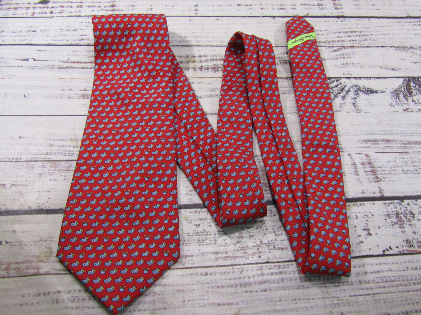 Salvatore Ferragamo Men's Red Silk Duck Print Tie Made in Italy
