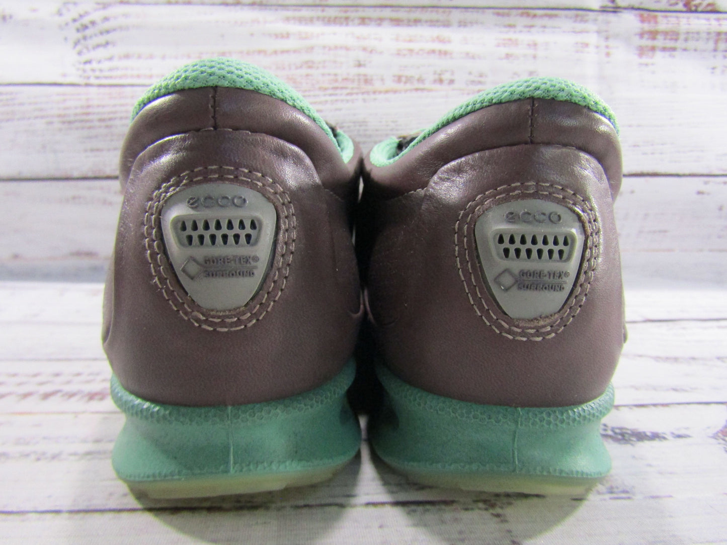Ecco Cool Pro Women's Purple Leather Gore-Tex Waterproof Golf Shoes Size 6