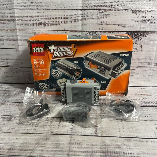 LEGO Power Functions Set 8293 INCOMPLETE Battery, Switch, Lights, & Motor Only