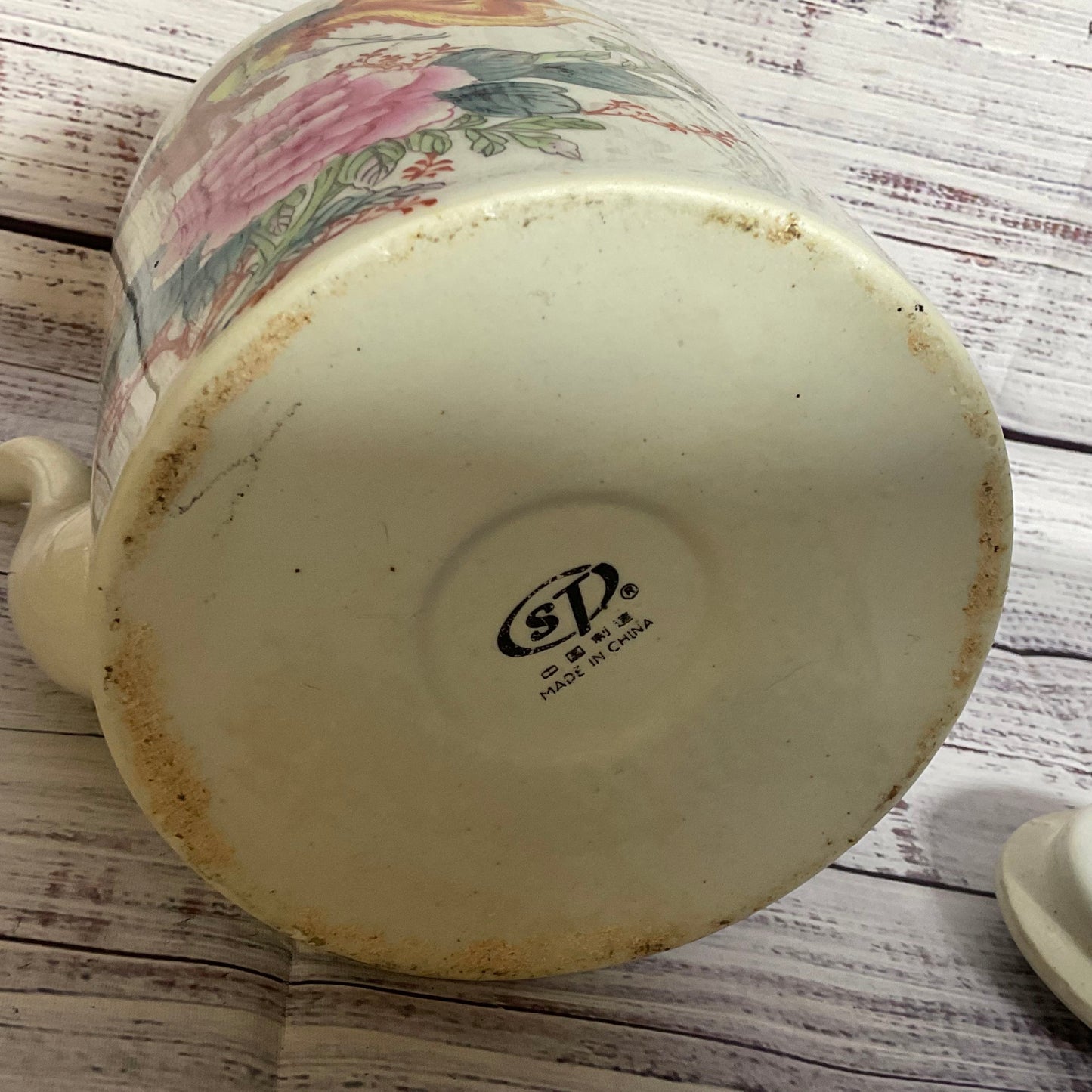 VTG. Chinese Famille Rose Dragon Teapot- 6.25" (2 of 3)