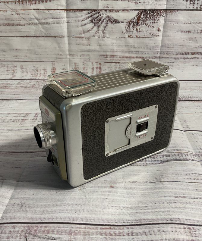 Vintage Kodak Brownie 8mm Movie Camera Model 2 - UNTESTED