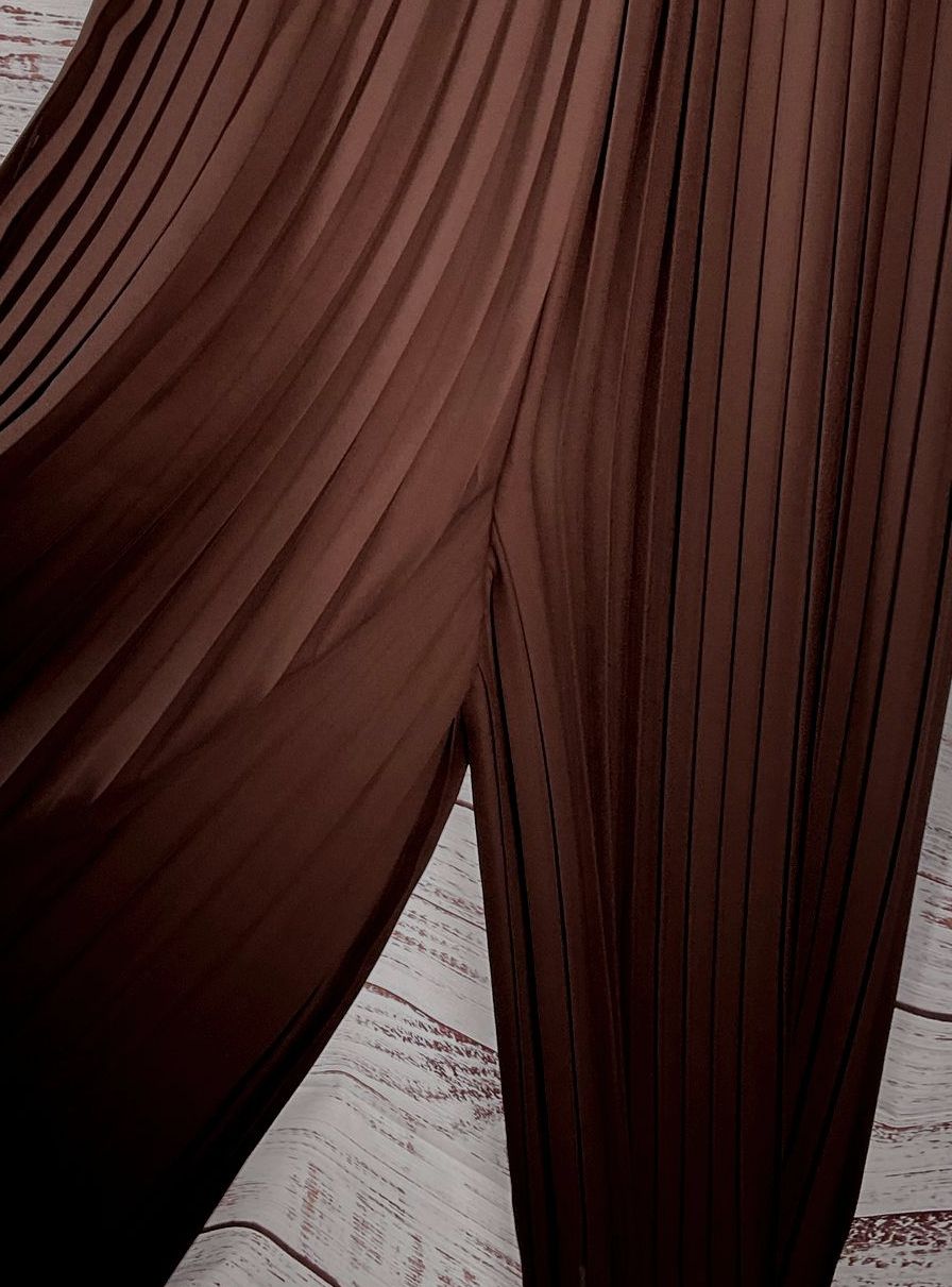 Vince Sleeveless Pleated Jumpsuit Walnut 0