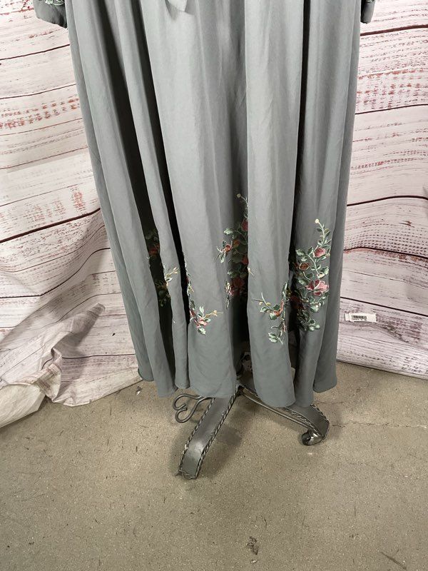 Women's Pandora Grey Long Sleeve Floral Embroidered Long Dress Size XL