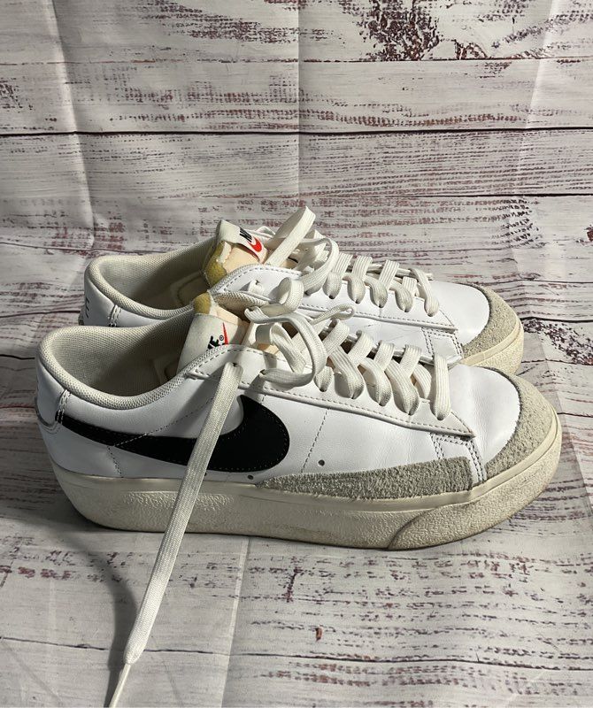 Nike Blazer Low Platform Women's Shoes DJ0292-101 Black White Size 7.5
