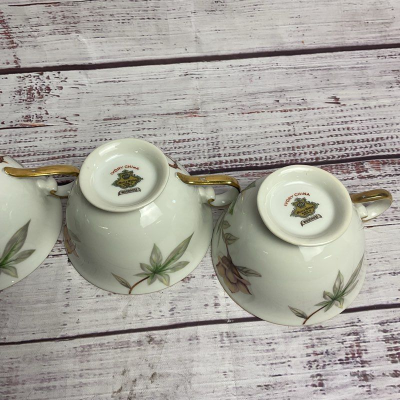 Meito Ivory China Woodrose 4 Pc. Tea Cup Set
