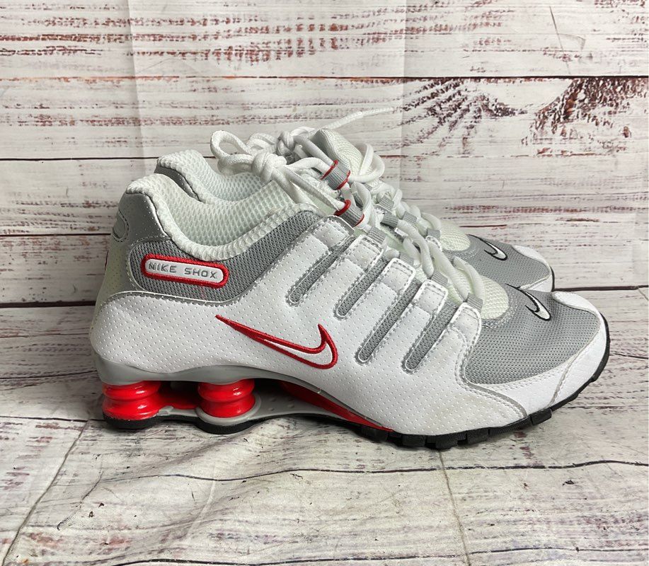 Nike Shox NZ Running Sneakers White Red Silver 6