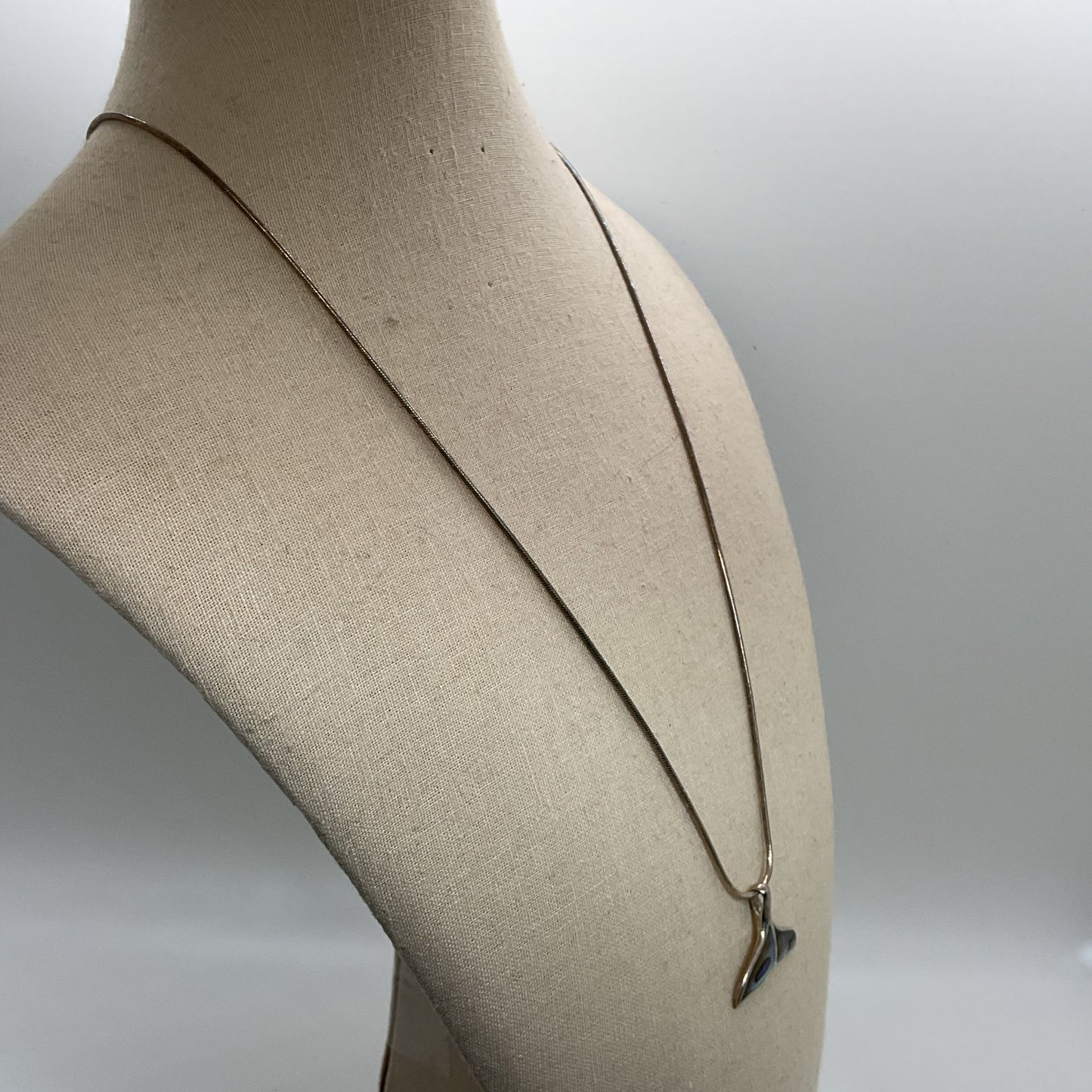 Sterling Silver & Abalone Shark Tail Pendant 22" Chain Necklace- 9.68