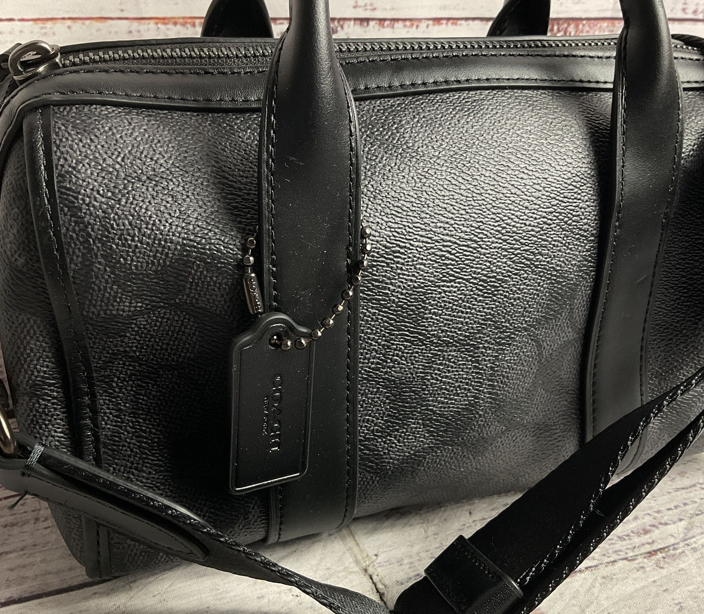 Coach Signature Canvas Gotham Duffle 24 Black
