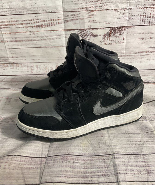 Nike Air Jordan 1 Mid Youth Black/White BQ6931-012 Size 6.5Y