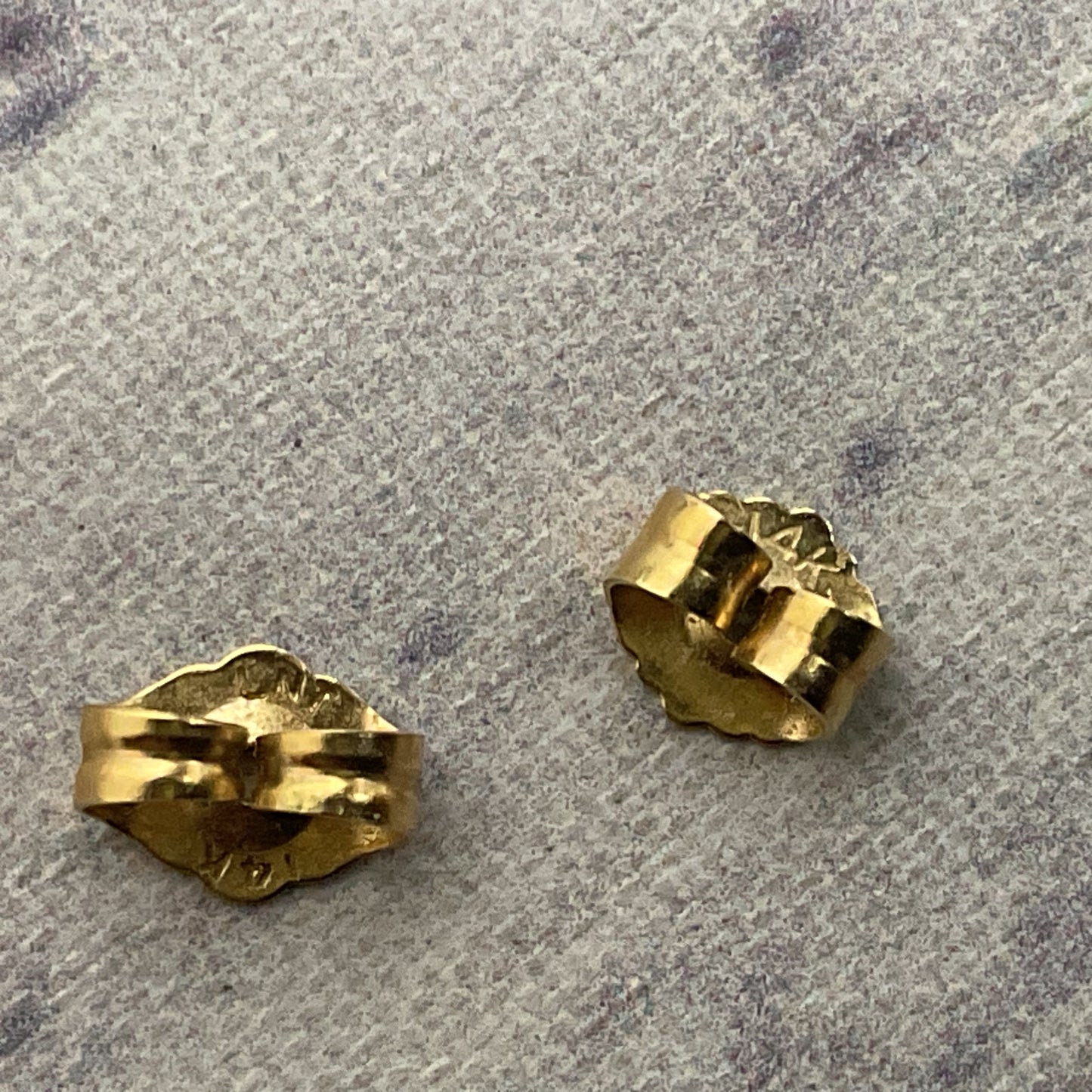 14K Yellow Gold & Opal 1" Oval Dangle Earrings- 2.89g