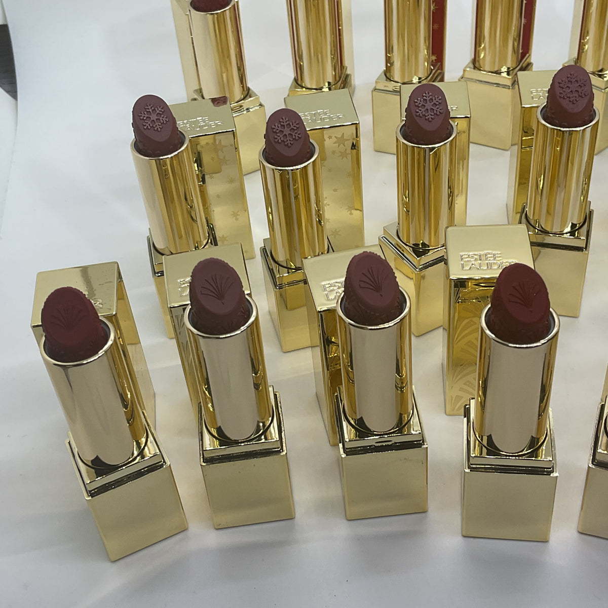 Lot of 23 NEW ESTEE LAUDER Limited Edition, Pure Color Envy Lipsticks