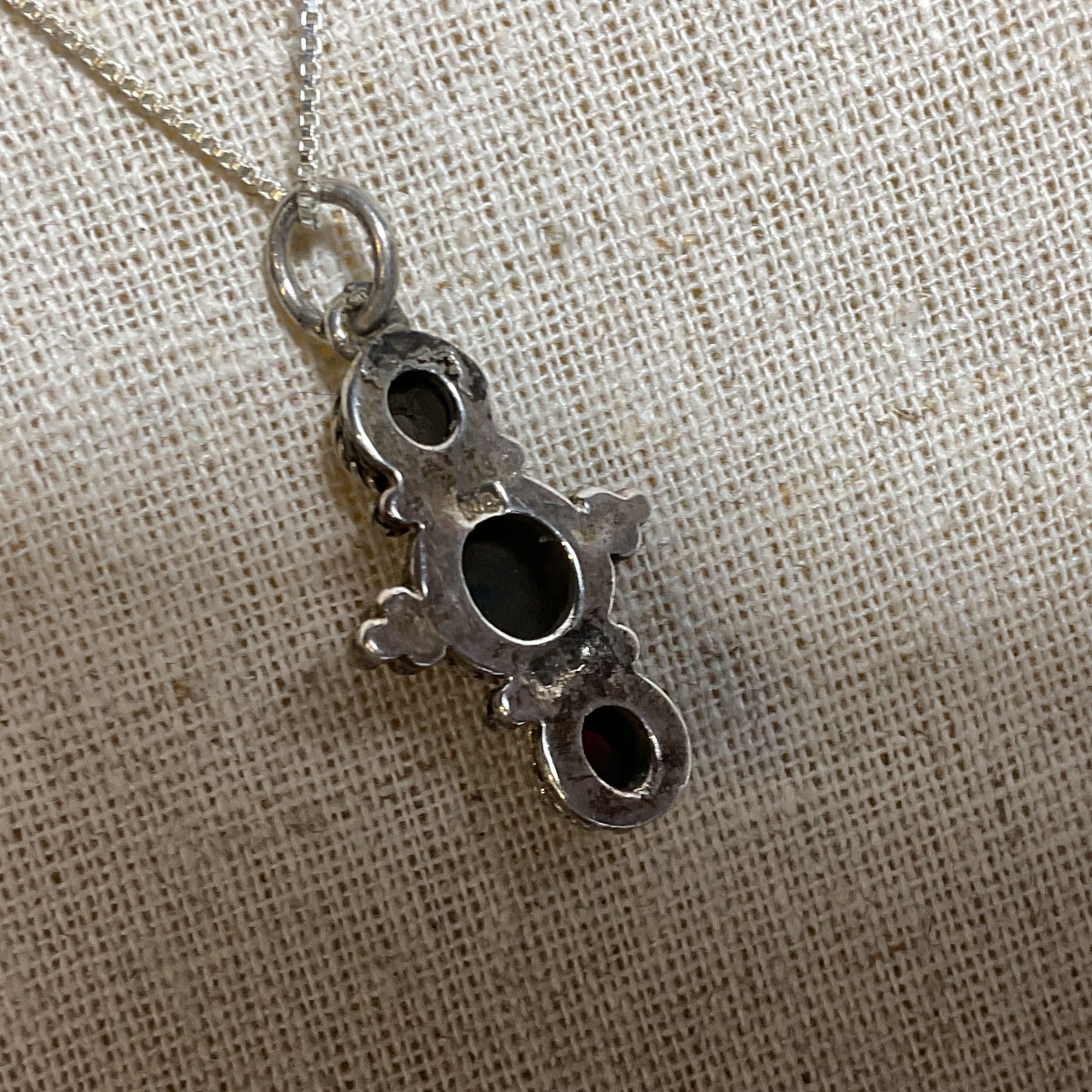 Sterling Silver Garnet & Onyx Pendant 18.5" Chain Necklace- 6.07g