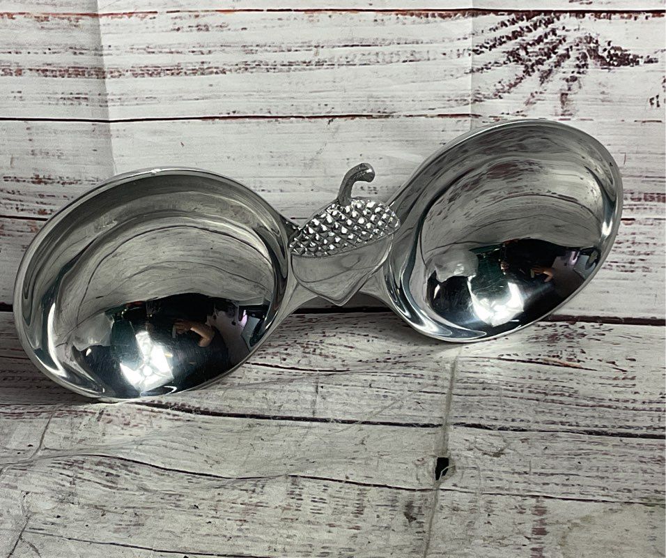 Mariposa Brillante Acorn Double-Bowl Serving Dish Aluminum