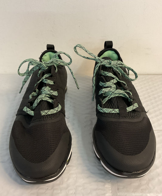 Women's NWB Reebok Memory Tech Massage Sneaker Black Size 7