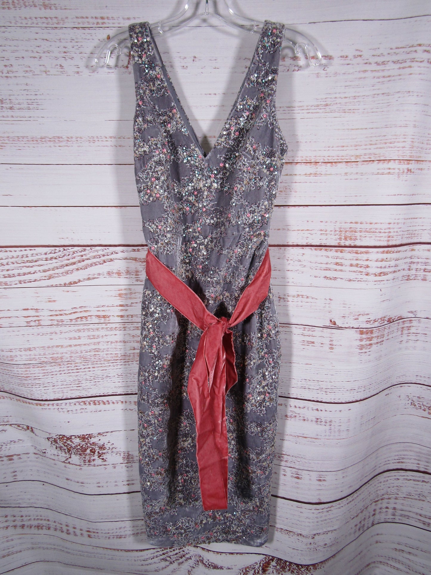 Badgley Mischka Women's Gray Sequined Velvet Sheath Belted Dress Size 2