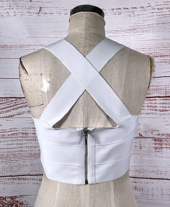 Hervé by Hervé Léger Halter Neck Crossover Crop Tank Top White L