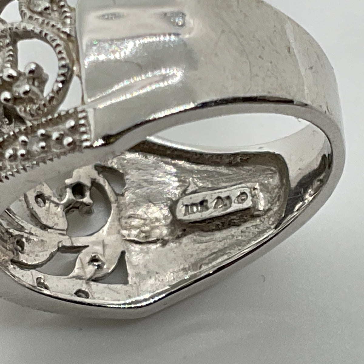 10K White Gold & Diamond Filigree SZ 7.25 Ring- 4.77g