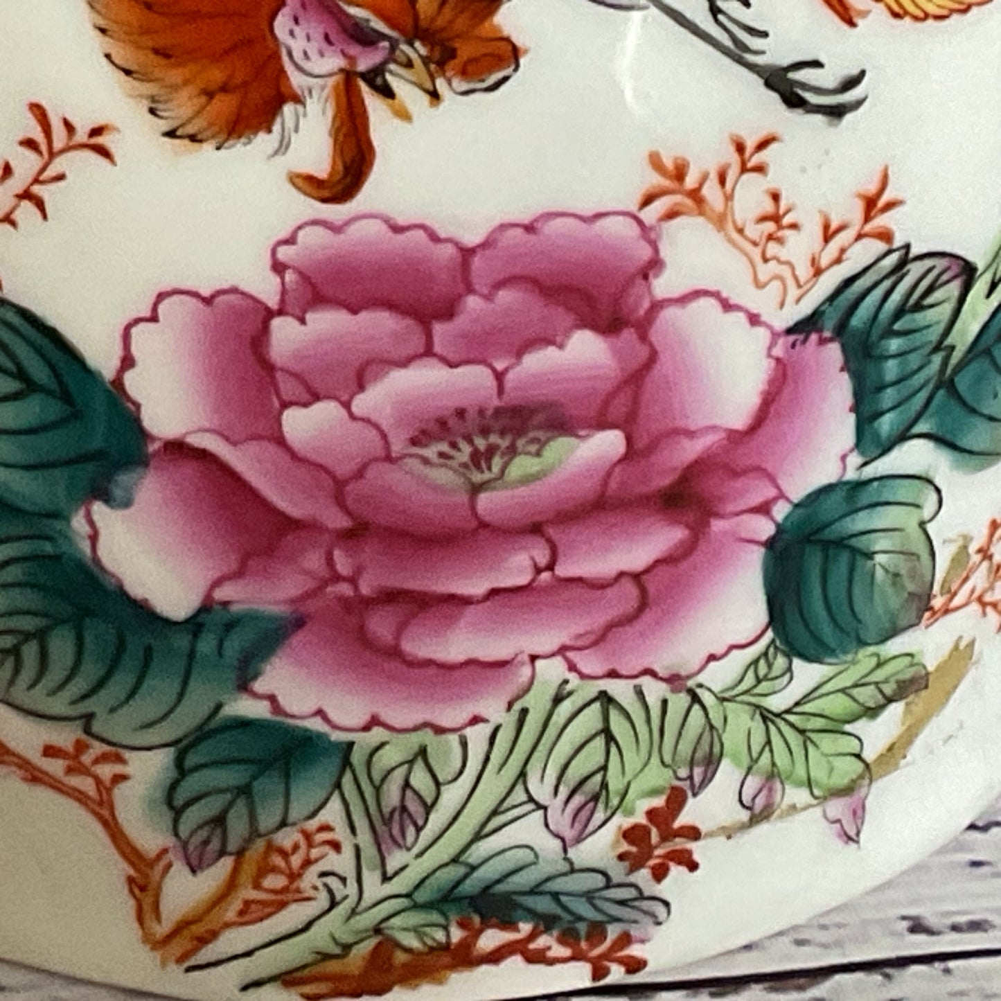 VTG. Chinese Famille Rose Dragon Teapot- 6.25" (1 of 3)