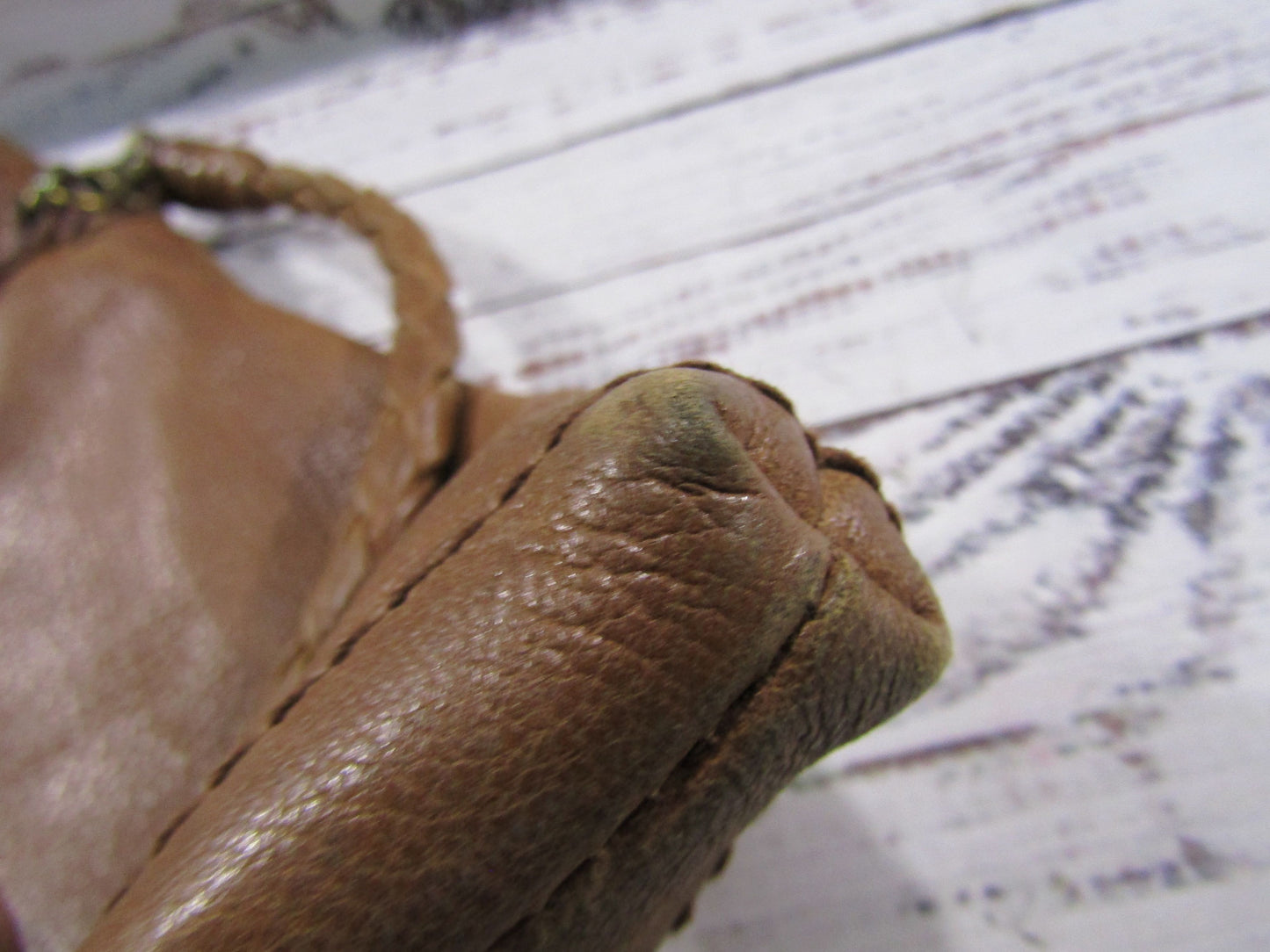 Isabella Fiore Women's Distressed Brown Leather Crossbody Shoulder Bag