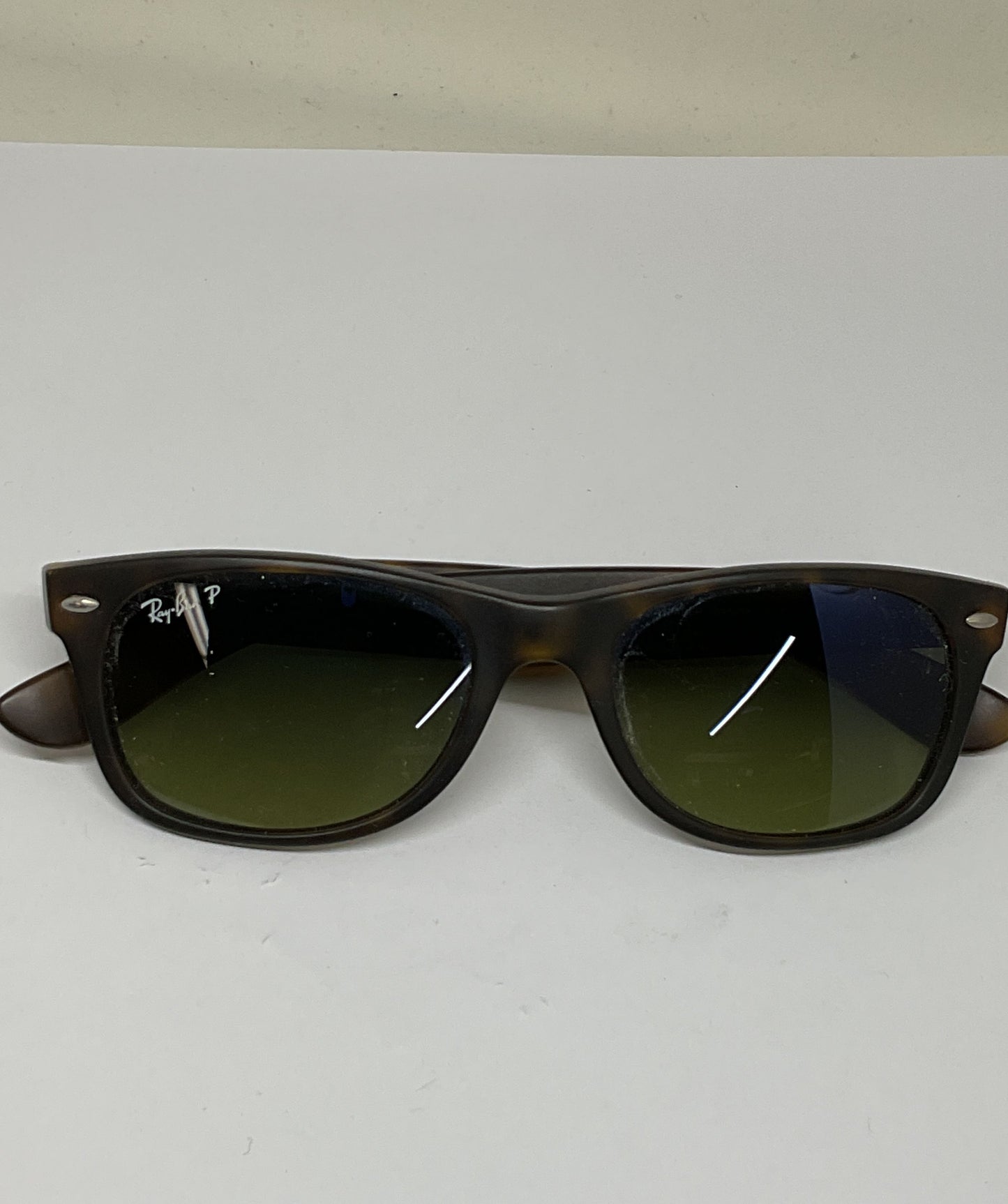 Ray Ban RB2132 Wayfarer Tortoise Polarized Sunglasses Size 145 Italy