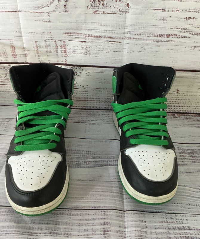 Nike Air Jordan 1 Retro High Tops Green Sneakers Women 6.5 Y Women's 8 Men's 6.5