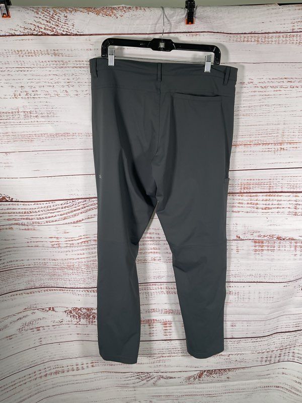 ALO Men's Grey Chino Lightweight Pants Size 36R