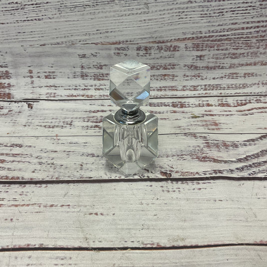 Oleg Cassinni Cut Glass Cuboctahedron Glass Perfume Bottle 3"