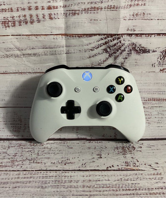 Microsoft Xbox One Wireless Controller Model 1708 White