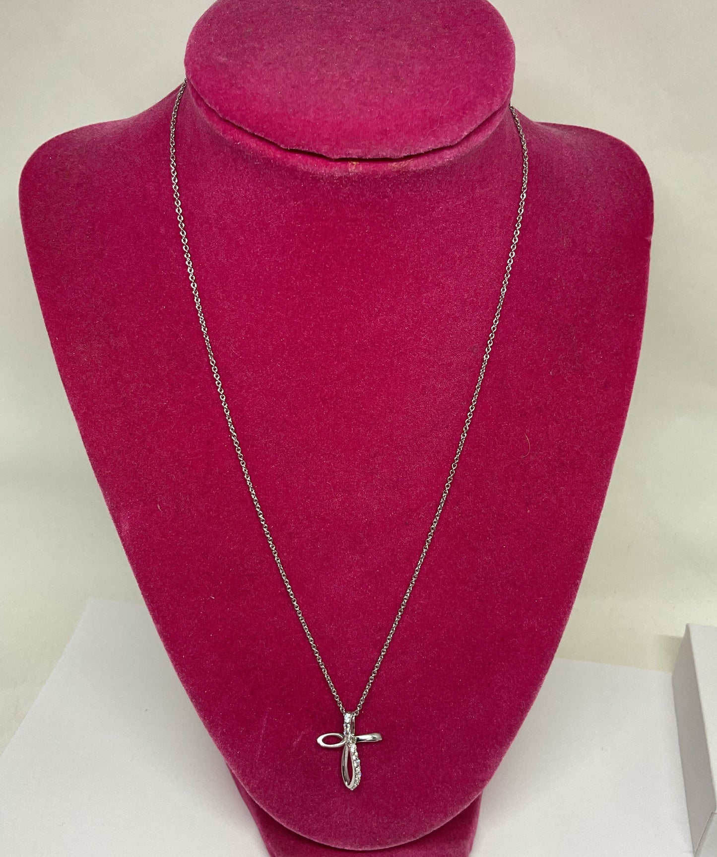VEROZI Infinity Cross Sterling Silver Pendant Chain Necklace with CZ