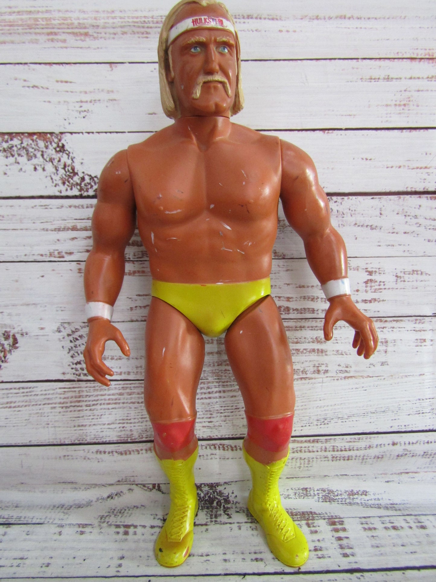 Lot of 6 WWE Action Figures Undertaker Bobby Lashley Macho Man Ultimate Warrior
