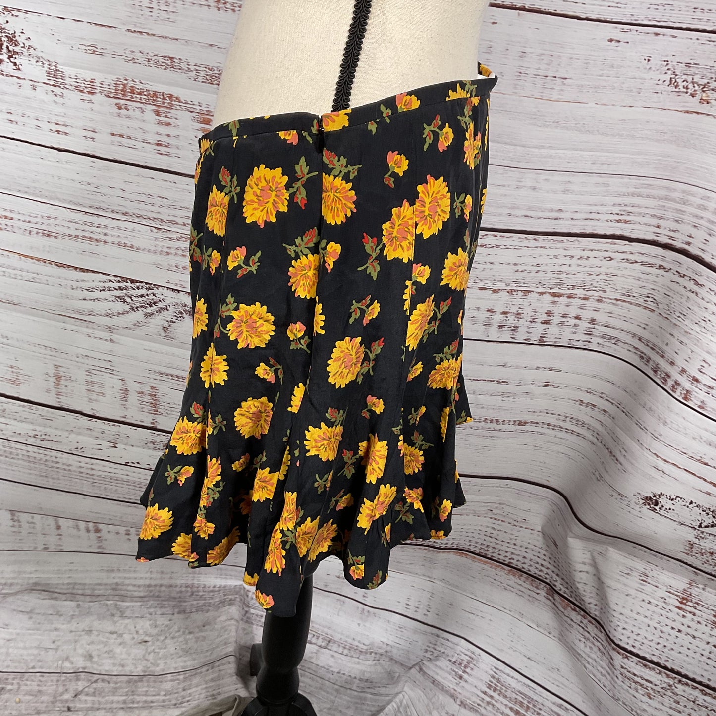 Veronica Beard Weller Black Yellow Floral Print Silk Mini Skirt - Size 6