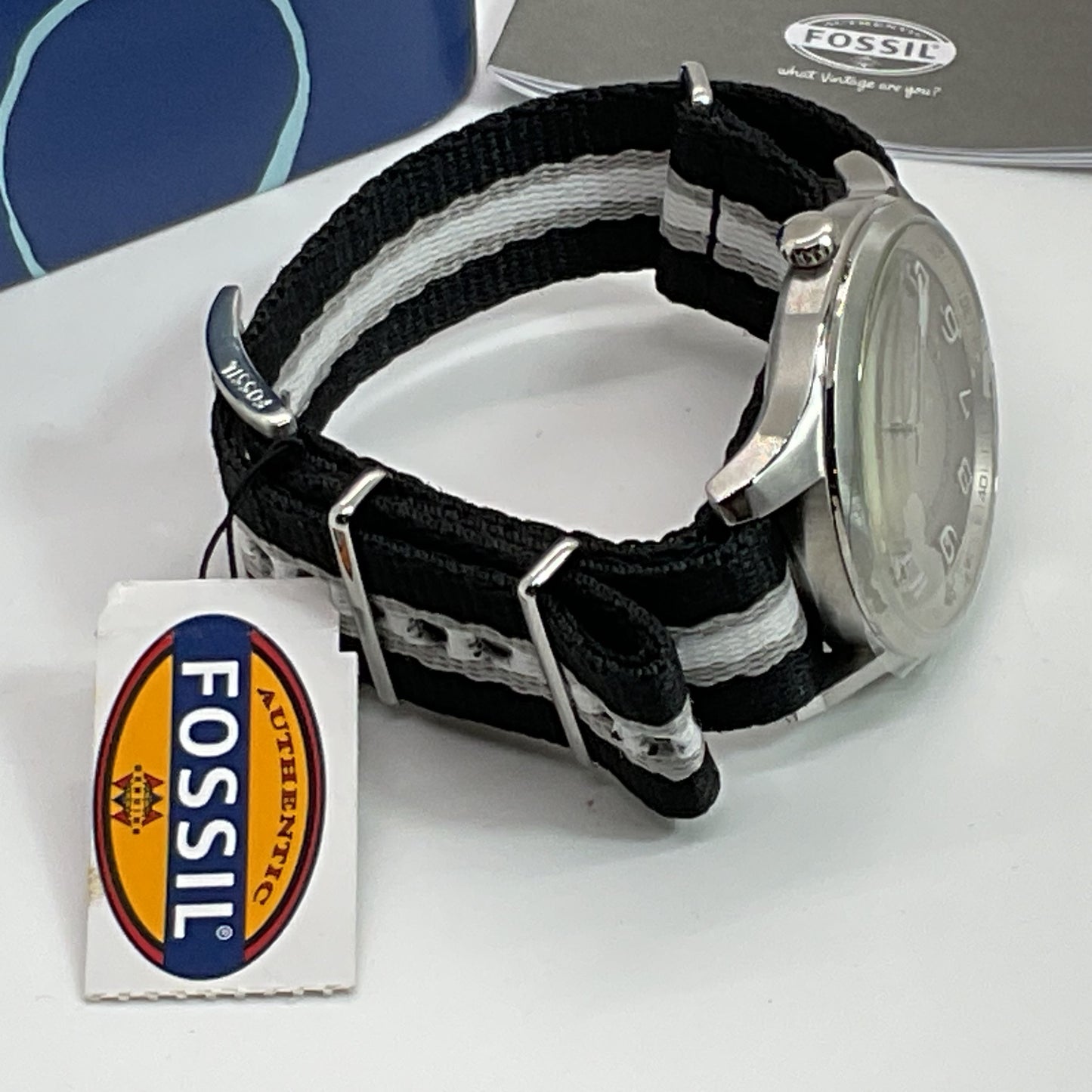 NWT FOSSIL FS4529 Men's Sport Black/White Nylon Strap Taupe Dial Watch
