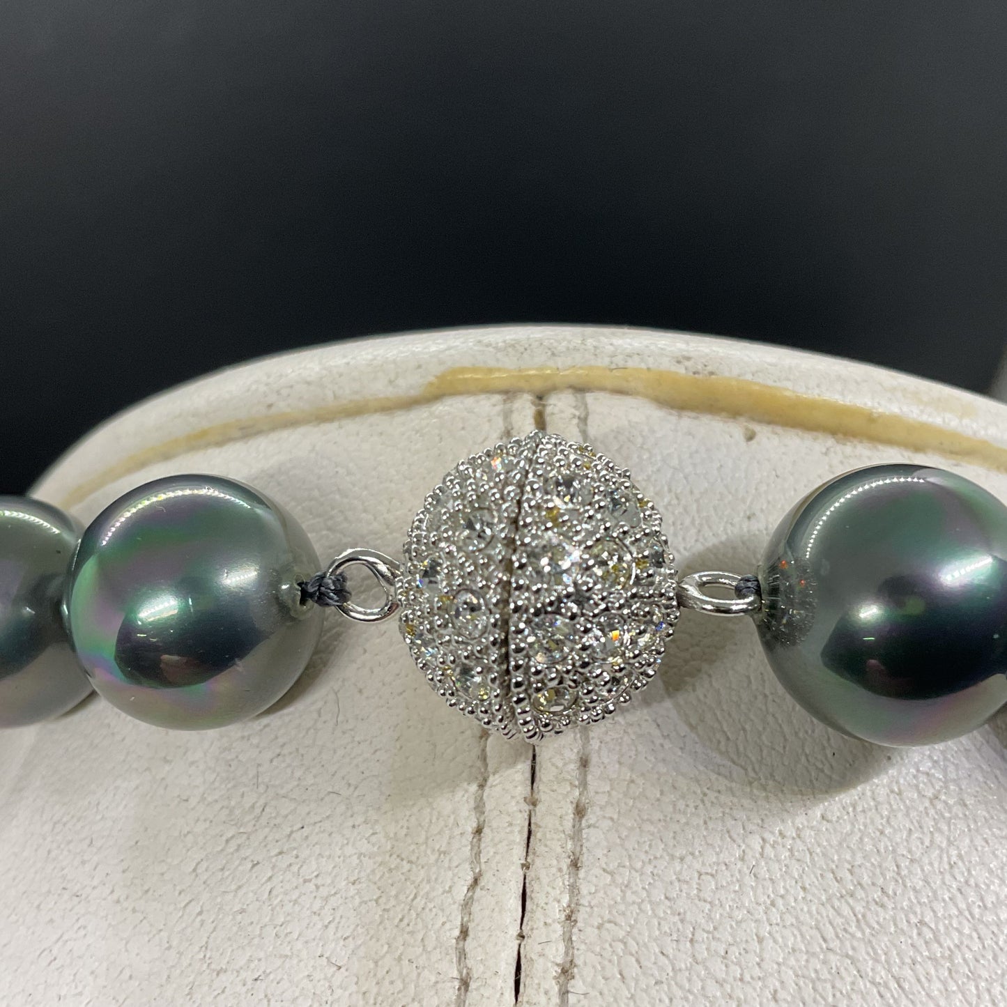 Faux Tahitian Pearl Rhinestone Necklace & Earring Set- 16"