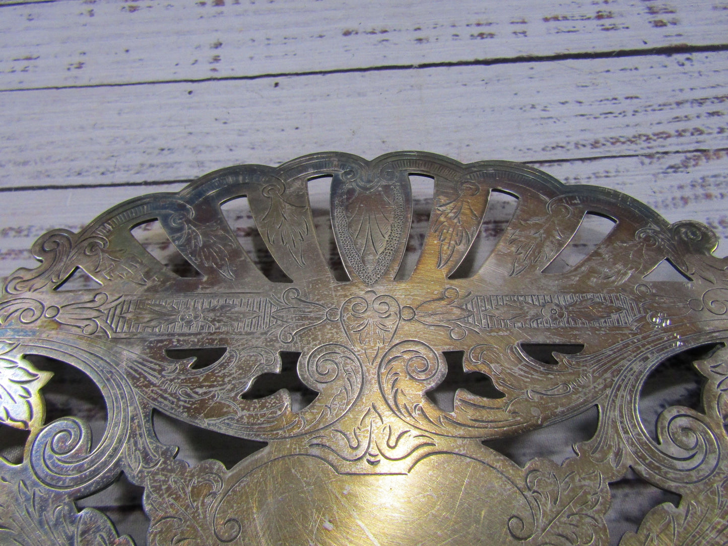 Vintage Wallace Floral Etched Silver Plated Trivet 7323