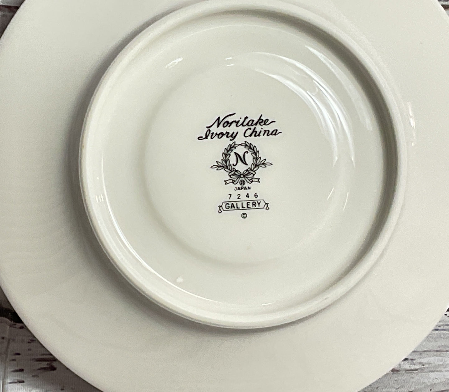 Nortiake Gallery China 7246 Floral Pattern 6" Set of 8 Saucers Ivory
