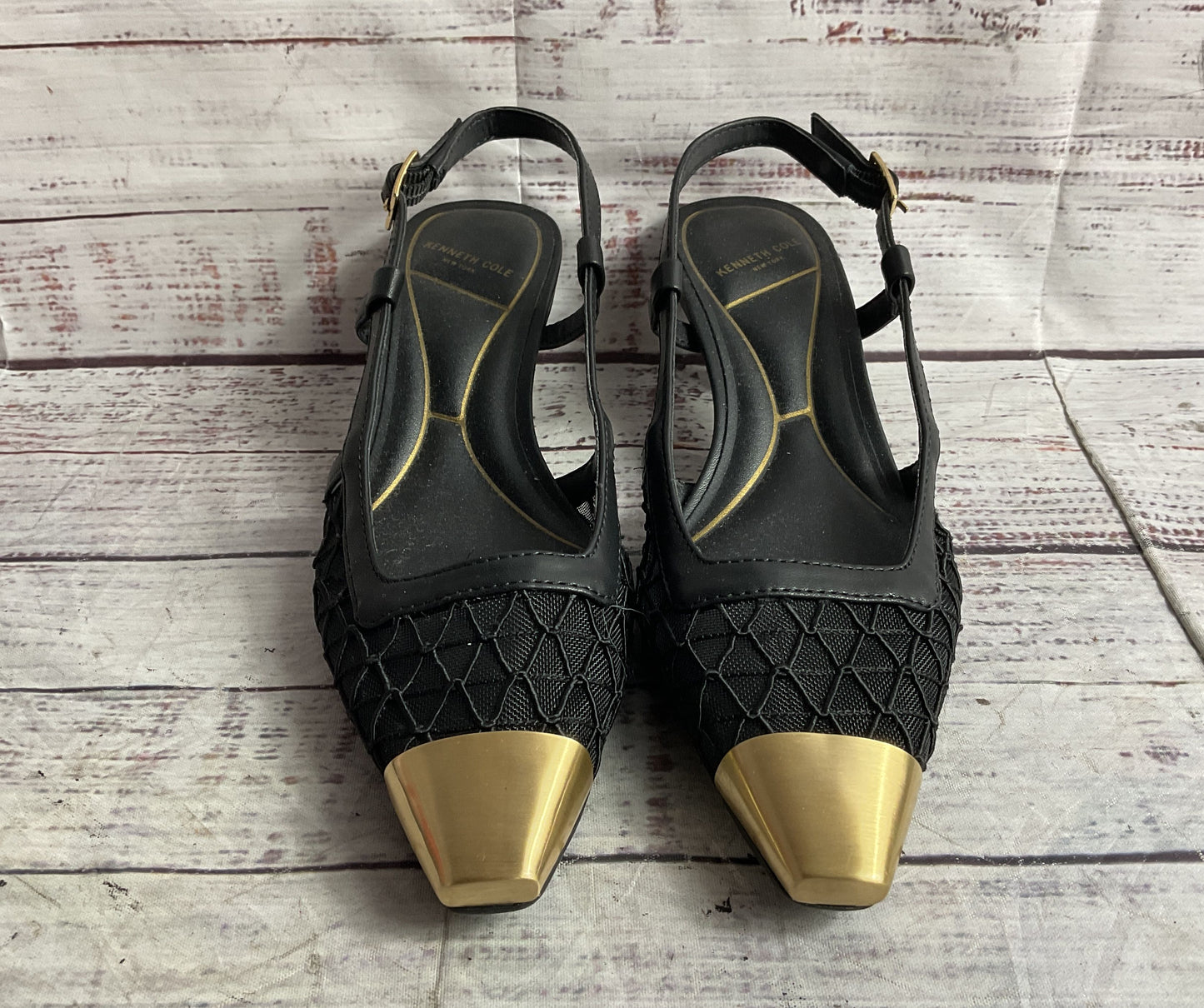 Kenneth Cole New York Maxine Metal Toe Pumps Black 5