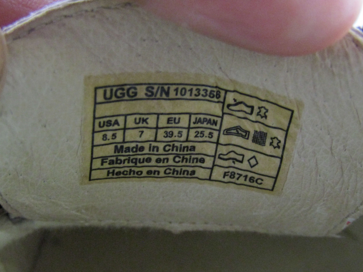 UGG Carilyn Women's Brown Suede Low Top Sneakers Size 8.5