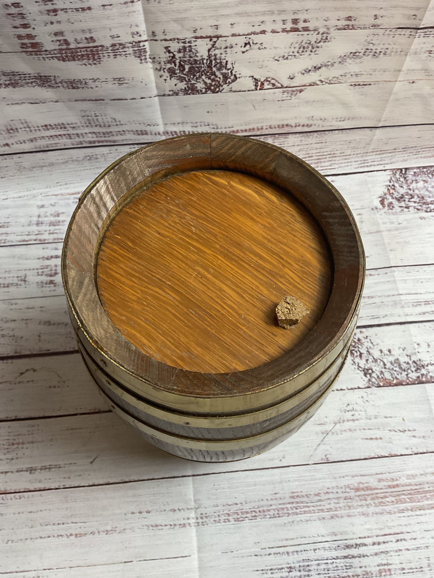 Small Decorative 8" Barrel House Decoration