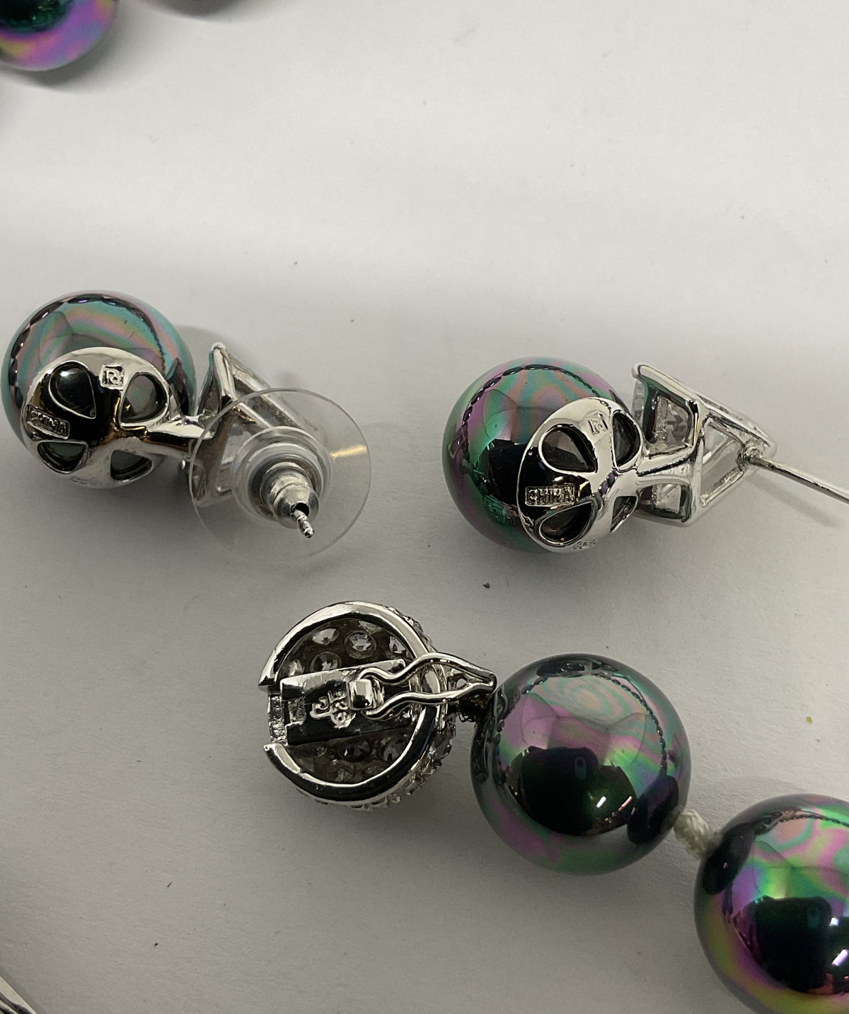 DR Sterling Silver Clasp Glass Beaded Necklace & Stud Earrings Set